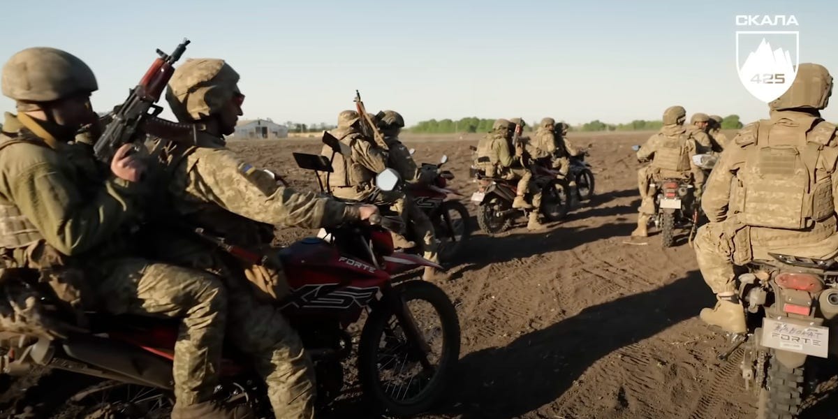 世界苦茶05月23日新闻 | 42条 | 美众议员通过特朗普减税法案