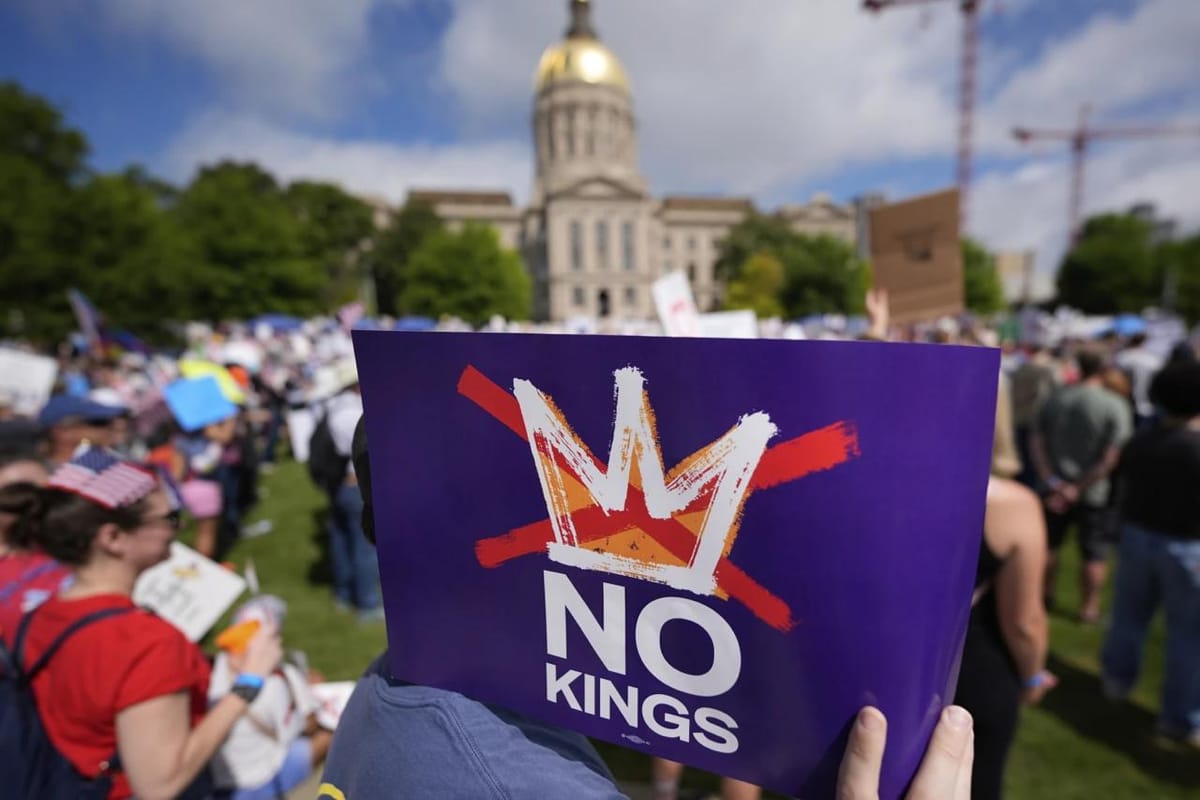 世界苦茶06月16日新闻 | 33条 | 特朗普生日大閱兵全美開展No King遊行