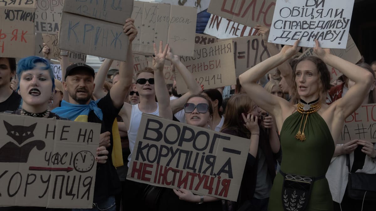 世界苦茶07月24日新闻 | 36条 | 六大学生矿产参观遇难