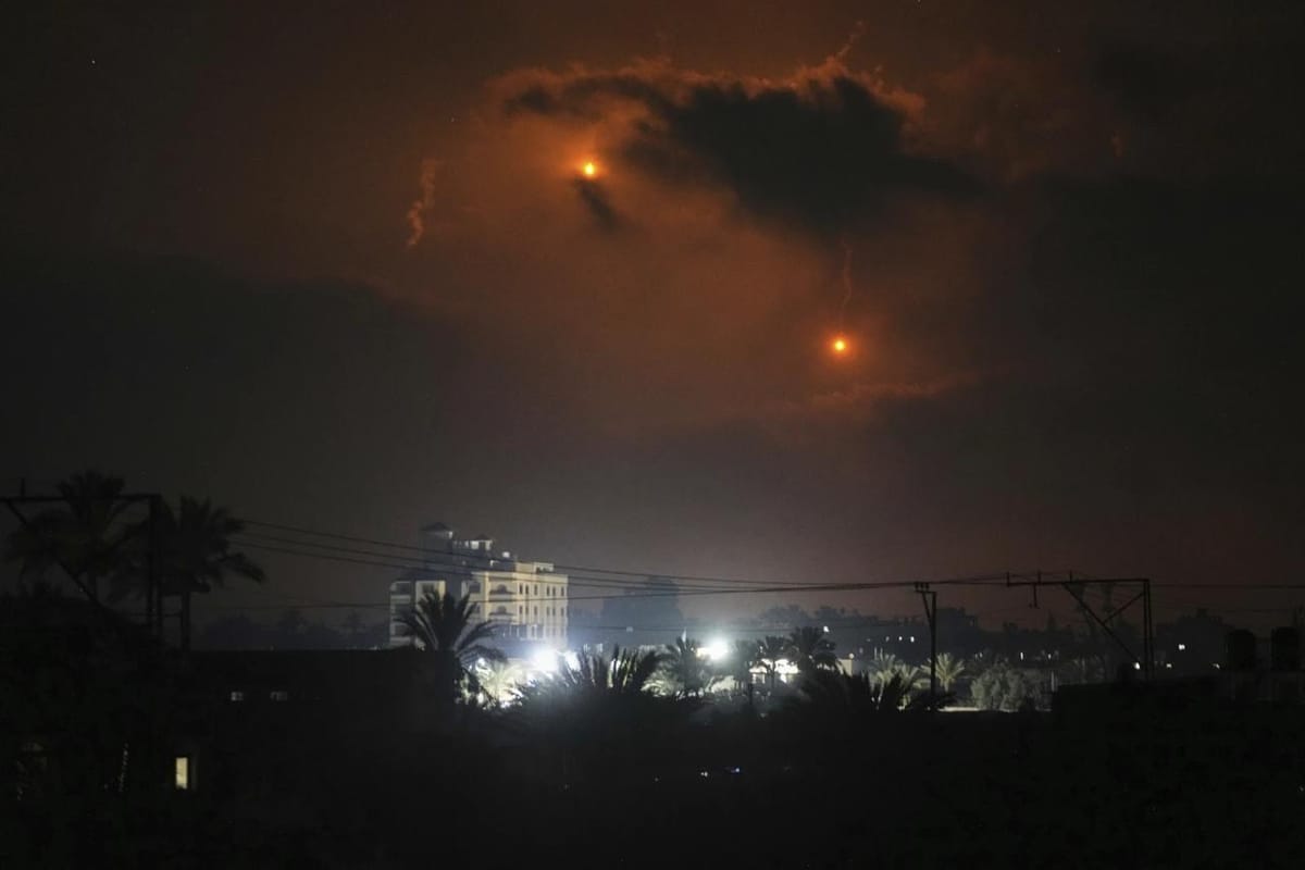 世界苦茶07月22日新闻 | 38条 | 美国AI大基建工程延后