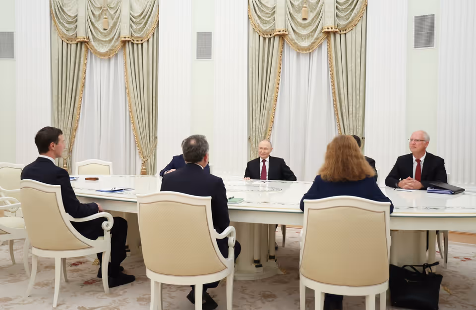 世界苦茶12月03日新闻 | 32条 | 中日海警船海上對峙